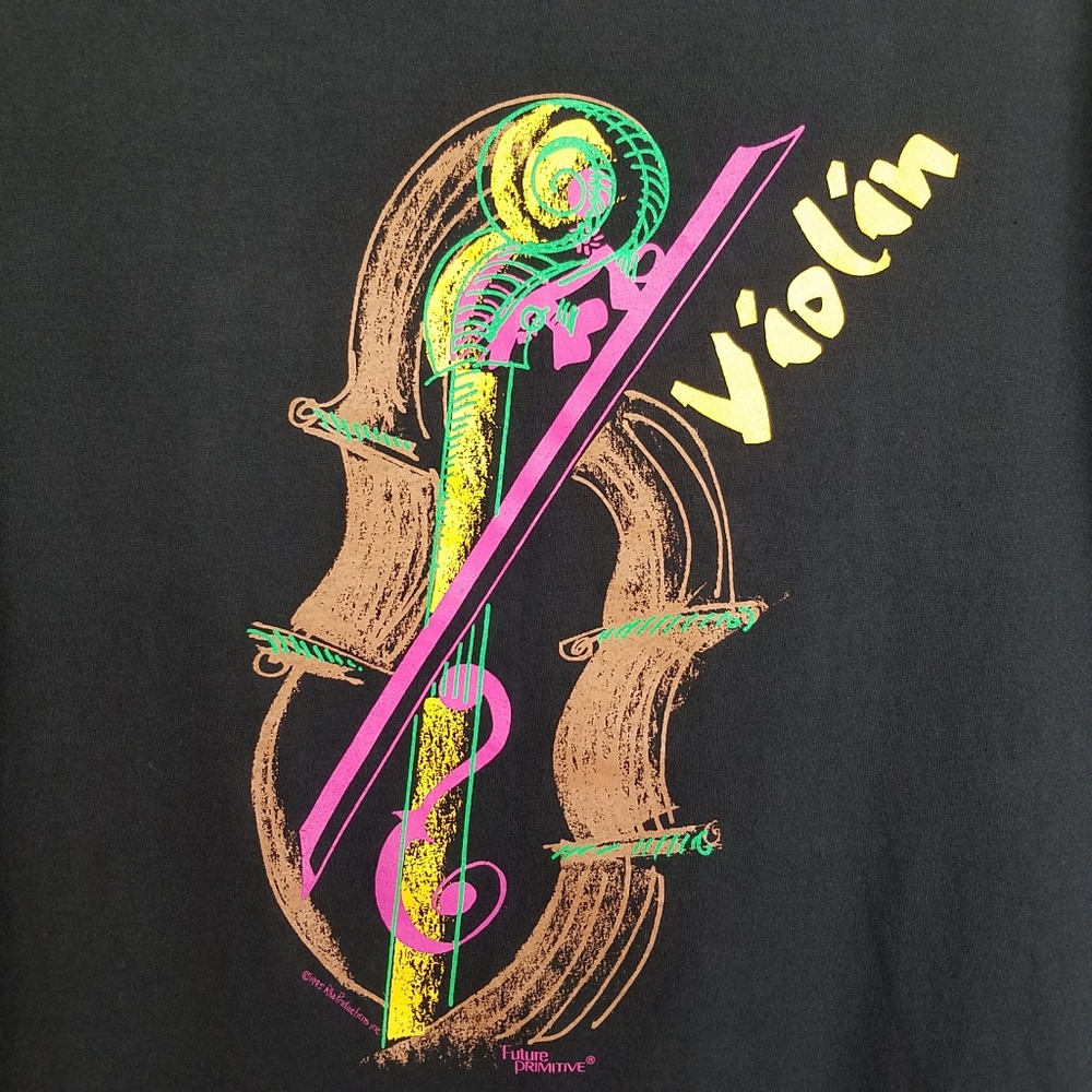 Violin Mens Tee Shirt Size Medium.